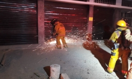El Cuerpo de Bomberos tardó una hora en controlar la conflagración.