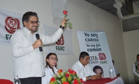 Iván Márquez, durante el evento proselitista en el que anunció el apoyo oficial a Patricia Caicedo. 