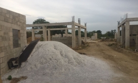 Cortesía Así luce el colegio del corregimiento de Varela, que aún no ha sido terminado por el Fondo Adaptación.