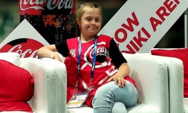 EFE. Angelina Makárova, niña con síndrome de Down.