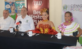 Luis Alberto Fernández Quinto, Secretario de Salud; Egardo 'Nene' Pérez, alcalde de Ciénaga; Nicol Díaz, Reina Central del Caimán y Luisa Urieles, Reina Infantil