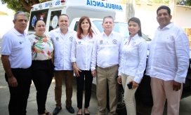 Entrega de ambulancias en el Magdalena