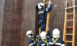 bOMBEROS