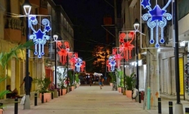 Aunque no aparece en el nuevo decreto, el Toque de Queda sigue vigente.