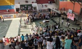 zona cero Cuerpo de Lisandro Meza velado en el Polideportivo de Los Palmitos