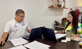 Secretaria de Educación Distrital, Sandra Patricia Muñoz Dorado y el director de la Oficina de Capital Humano de esta Dependencia, Dick Barraza Lombardi