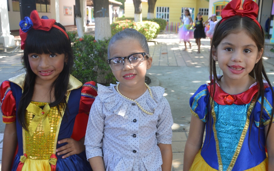 Oscar Mejía-Seguimiento. Alejandra Mancilla, Alana Leyva y Sophia Salazar