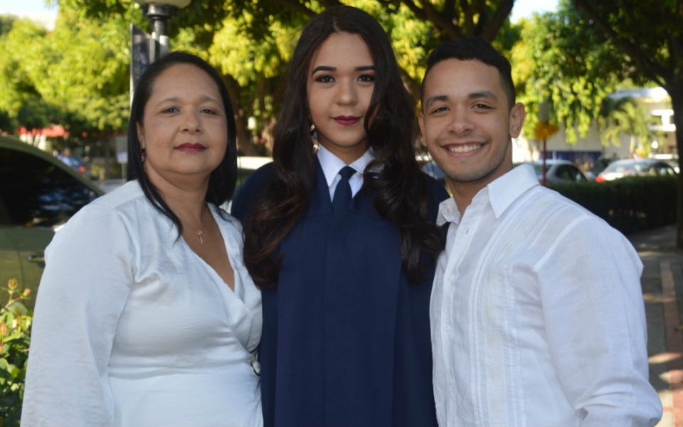 Andrea Mejía, Marieth Díaz y Luis Mejía