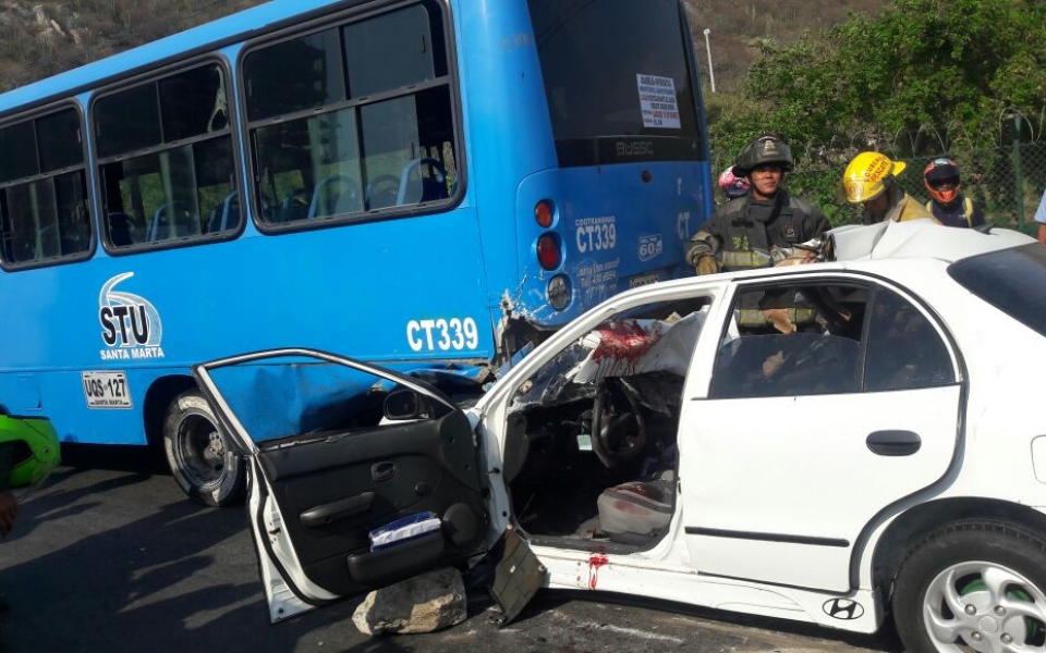 Al parecer el exceso de velocidad fue la causa del accidente. 