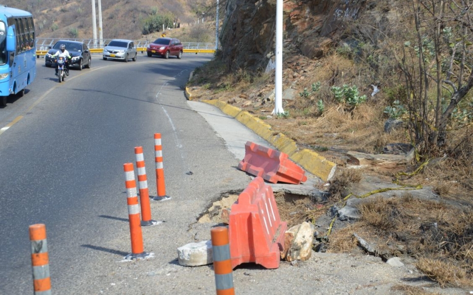 Hasta el momento ningún organismo de emergencia se ha pronunciado.