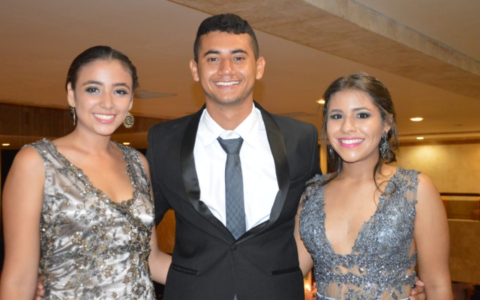 Ana Sofía Granados, Héctor Meza y Mariana Celedón.