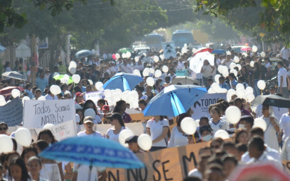 masiva marcha por el asesinato de Nátaly pérez.