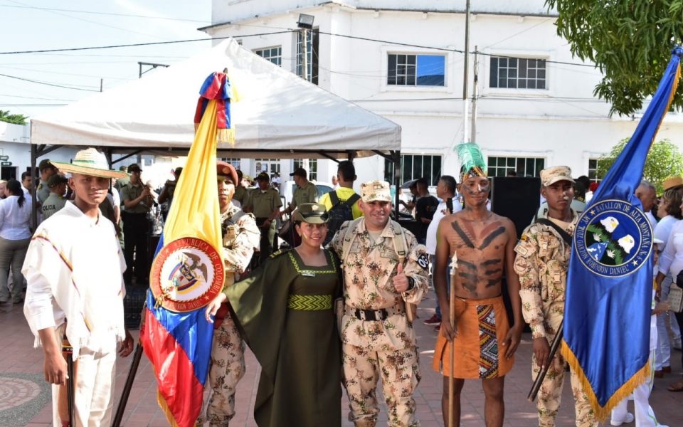 Con liturgias y desfiles los fundanenses y cataqueros celebraron el día del grito de independencia.