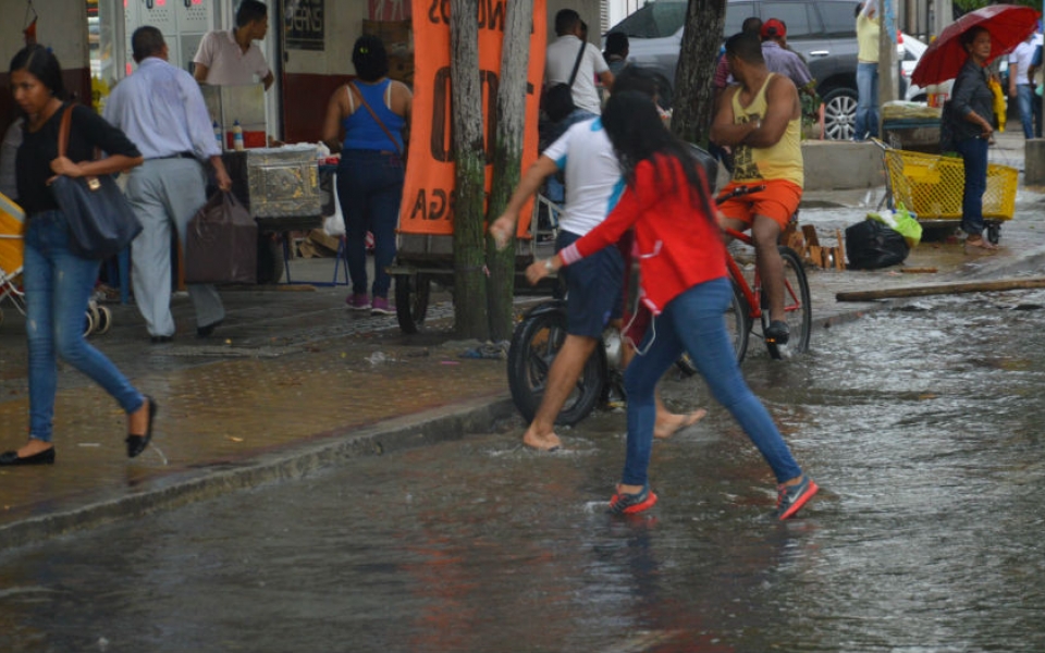 El agua se tomó las calles del Centro Histórico. 