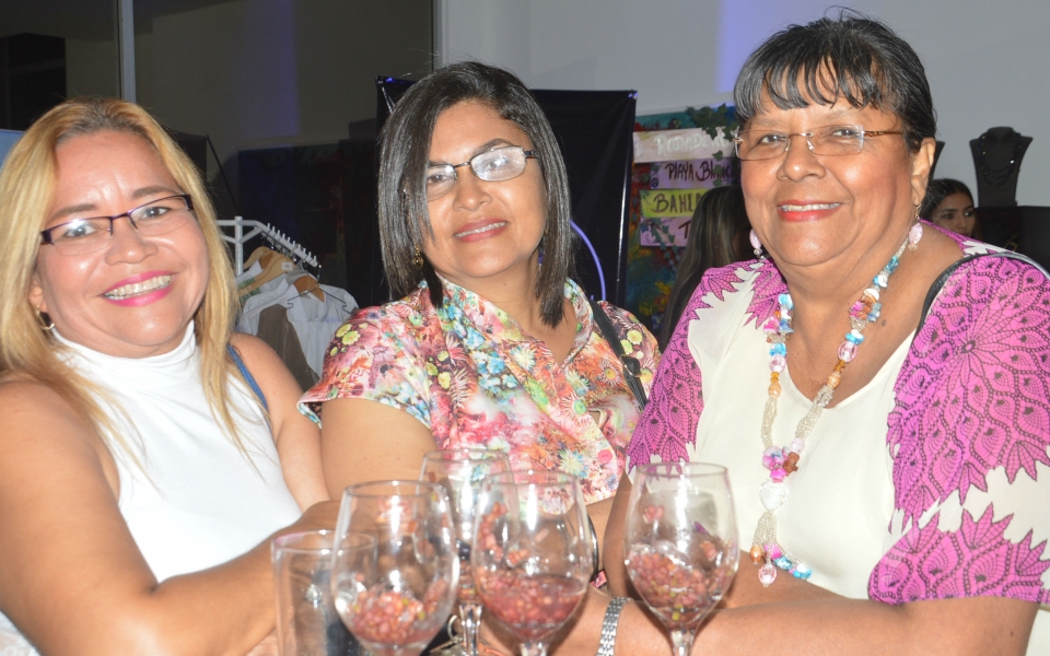 Edilsa Moscote Ortega, Roxana Ceballos e Irina García.