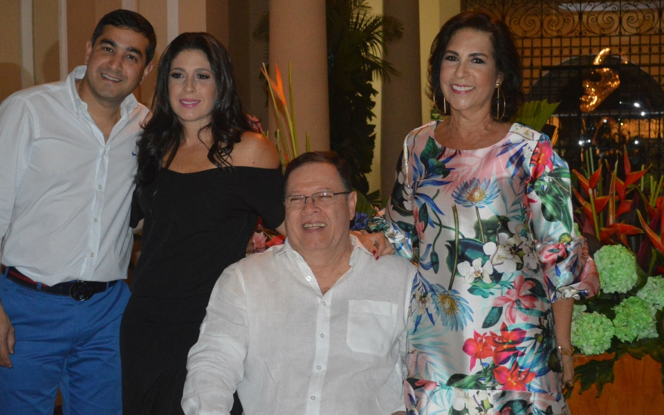 Luis Carlos Torres, Layla Katime Moreno, Carlos Katime y Carmiña Moreno.