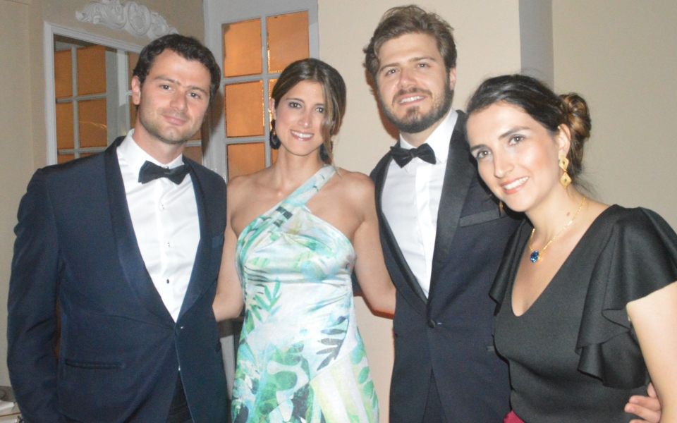 Oscar Mejía-Seguimiento David Restrepo, María Paula Álvarez, José Pablo Cardona y Valentina Serna.