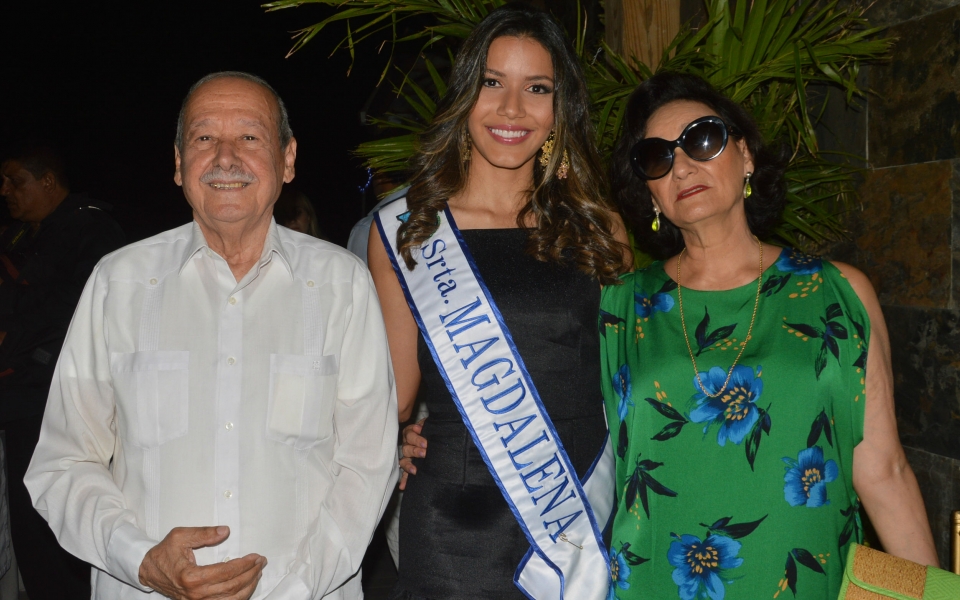 Orlando Zabaraín, Iris de Zabaraín y Samara Saghair Granados 