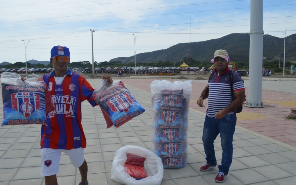 Las ventas de camisetas se dispararon en la entrada al Sierra Nevada.