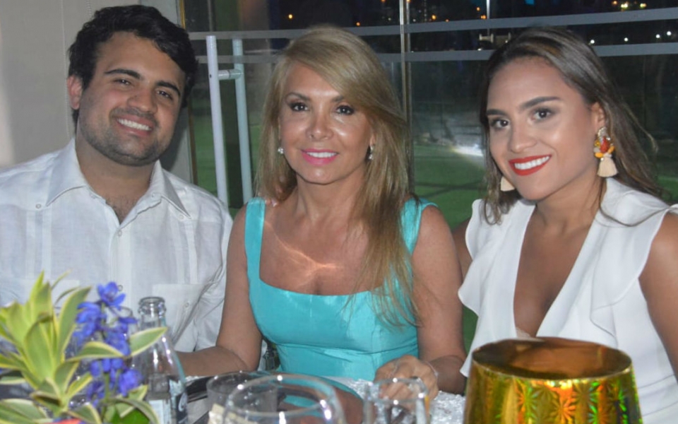 Gustavo Rodríguez, Lissette y Valentina Rodríguez