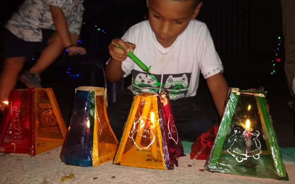 Oscar Mejía - Seguimiento.co Noche de las Velitas en Santa Marta