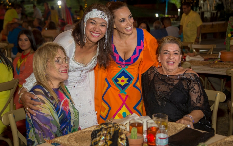 Luis Restrepo Cumpleaños N° 50 de Nayrobis Alvarado Rodríguez